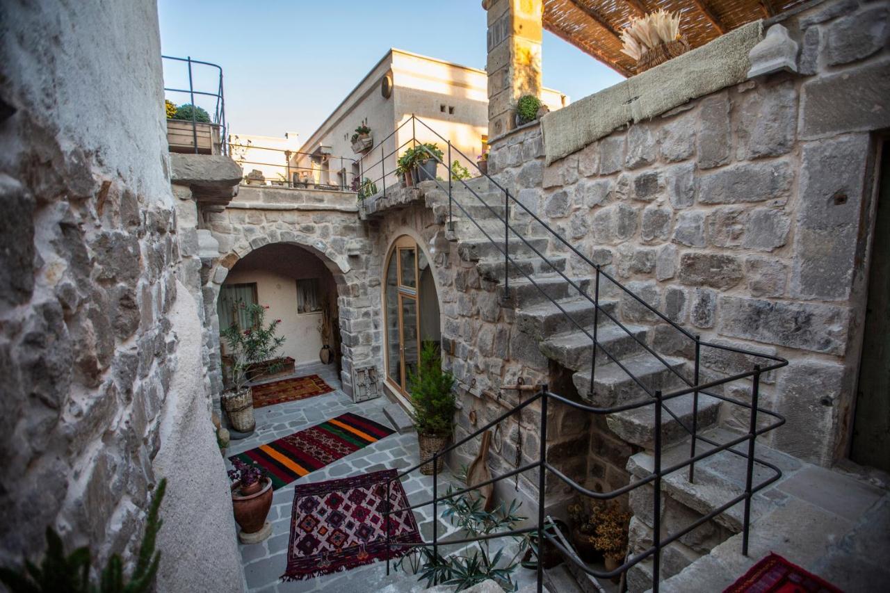 Maze Of Cappadocia Hotel Üchisar Bagian luar foto