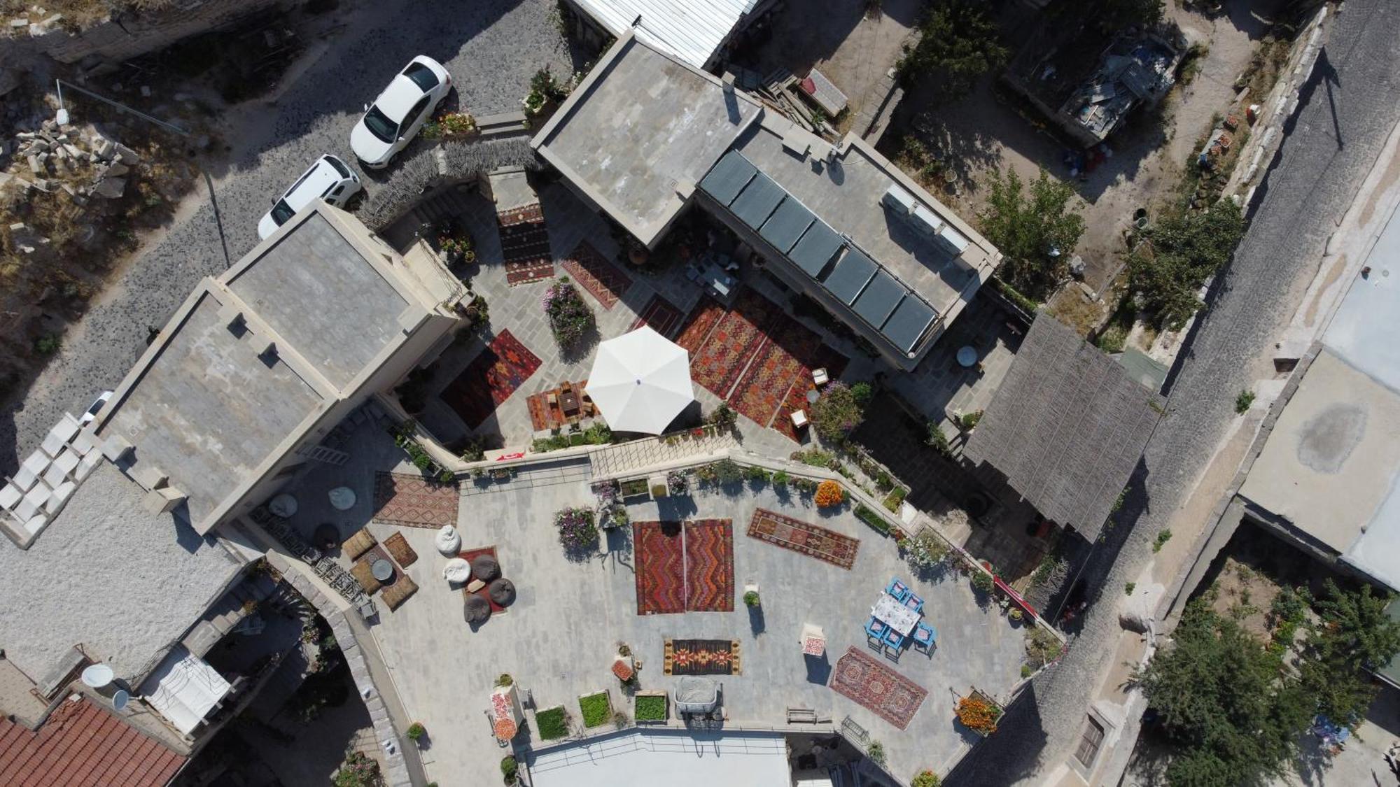 Maze Of Cappadocia Hotel Üchisar Bagian luar foto