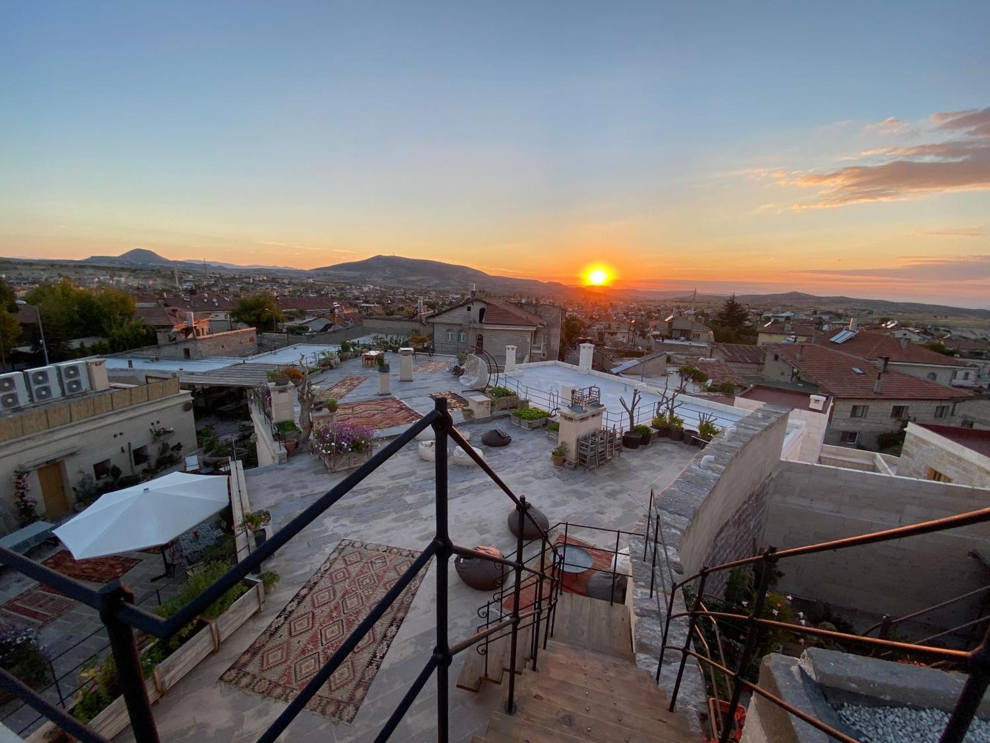 Maze Of Cappadocia Hotel Üchisar Bagian luar foto